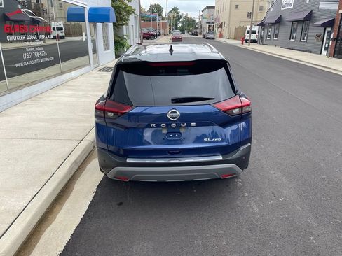 Used 2021 Nissan Rogue SL AWD/4WD image 4