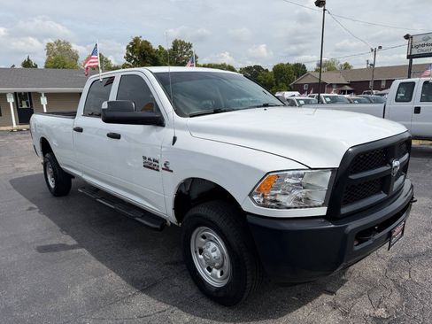 Used 2017 RAM 2500 Tradesman w/ Popular Equipment Group AWD/4WD image 4