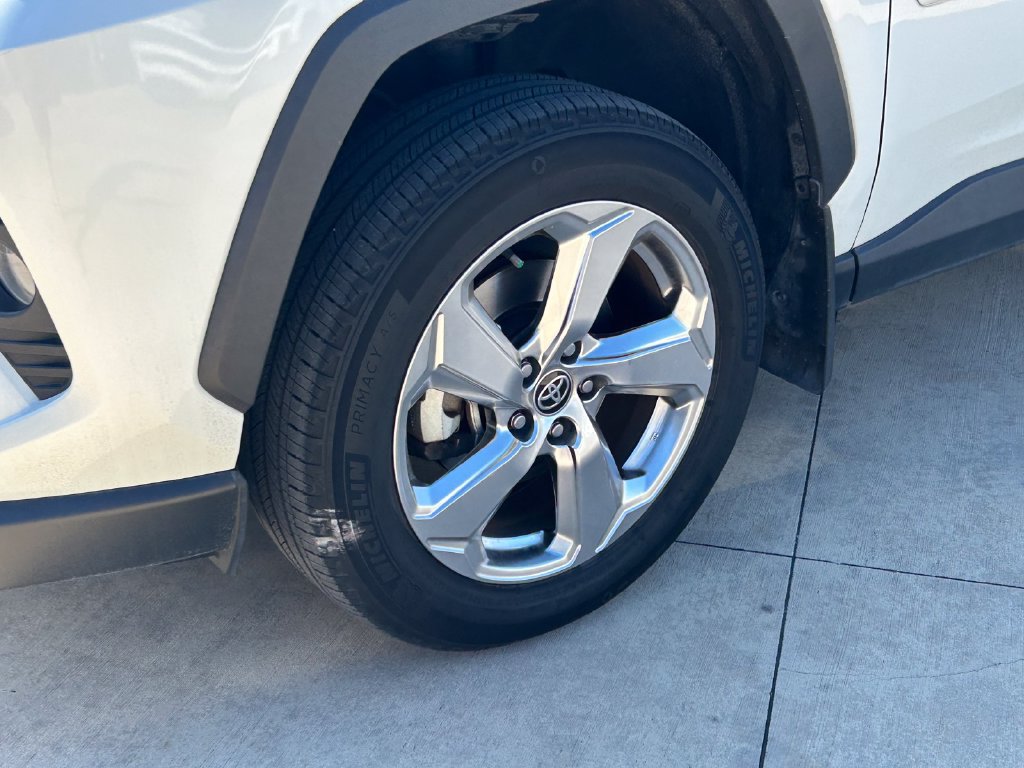 Certified 2021 Toyota RAV4 Limited AWD/4WD image 9