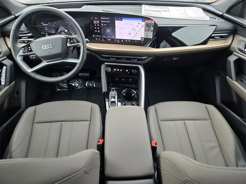 New 2025 Audi Q5 2.0T Premium Plus image 12