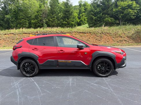 Used 2026 Subaru Crosstrek 2.5i Wilderness w/ Crosstrek Mirror Package AWD/4WD image 13