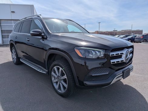 Used 2021 Mercedes-Benz GLS 450 4MATIC image 3
