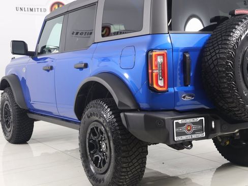 Used 2022 Ford Bronco Wildtrak image 24