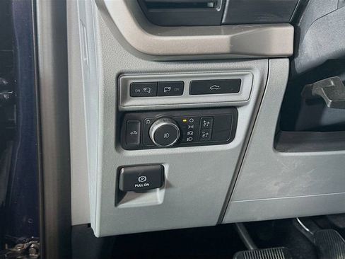 Certified 2022 Ford F150 XLT w/ Equipment Group 302A High image 21