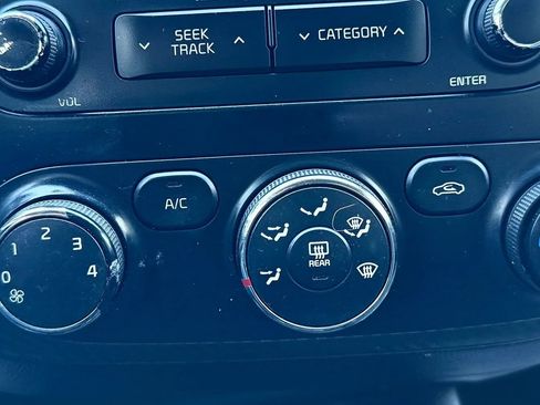 Used 2014 Kia Forte EX FWD image 18