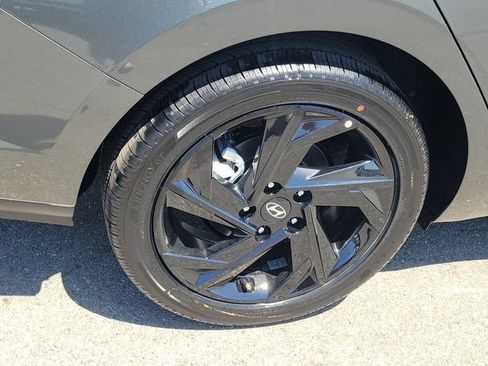 New 2026 Hyundai Elantra SEL Sport FWD image 29