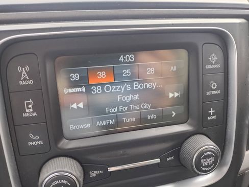 Used 2018 RAM 2500 Tradesman w/ Chrome Appearance Group image 9