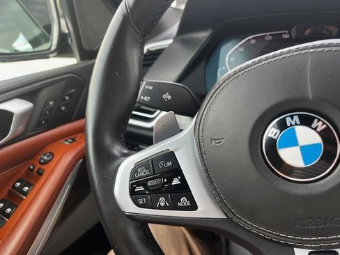 Used 2021 BMW X5 xDrive40i w/ M Sport Package image 14