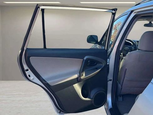 Used 2011 Toyota RAV4 2WD w/ 3rd Row image 13