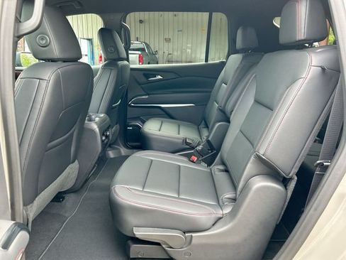 New 2026 Chevrolet Traverse Z71 w/ Enhanced Driving Package AWD/4WD image 25