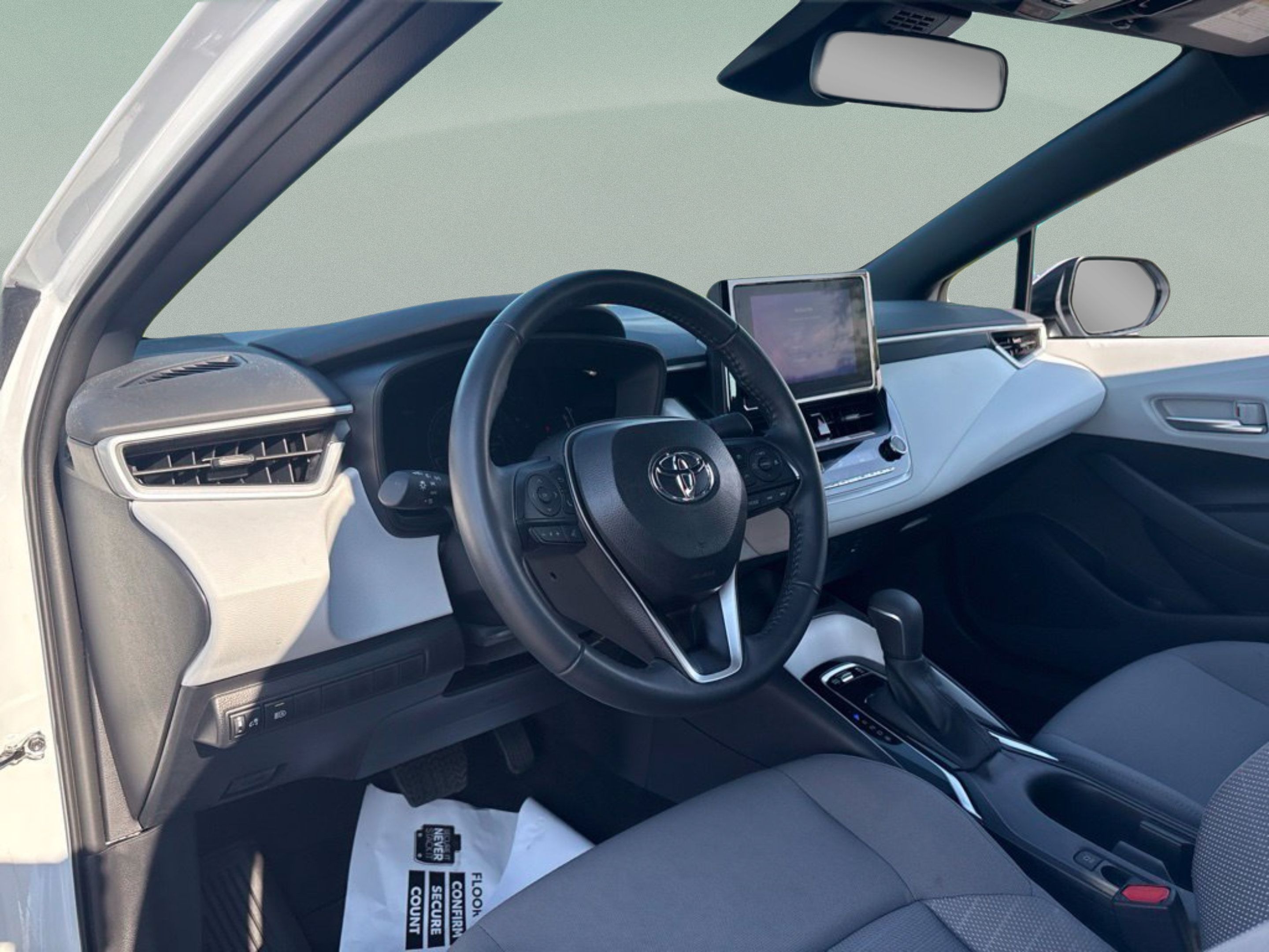 Certified 2026 Toyota Corolla SE FWD image 15