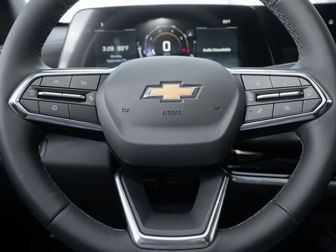 New 2026 Chevrolet Equinox LT w/ Safety and Technology Package image 17