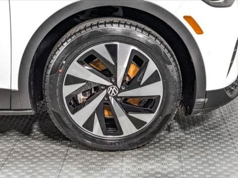 Used 2024 Volkswagen ID.4 2WD image 34