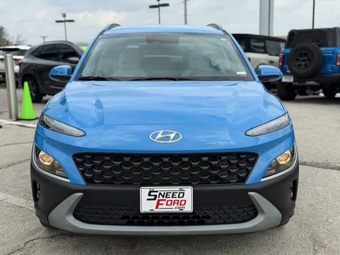 Used 2023 Hyundai Kona SEL w/ Cargo Package FWD image 2