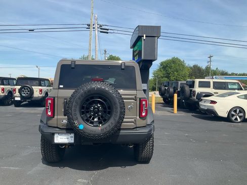 New 2026 Ford Bronco Badlands AWD/4WD image 6