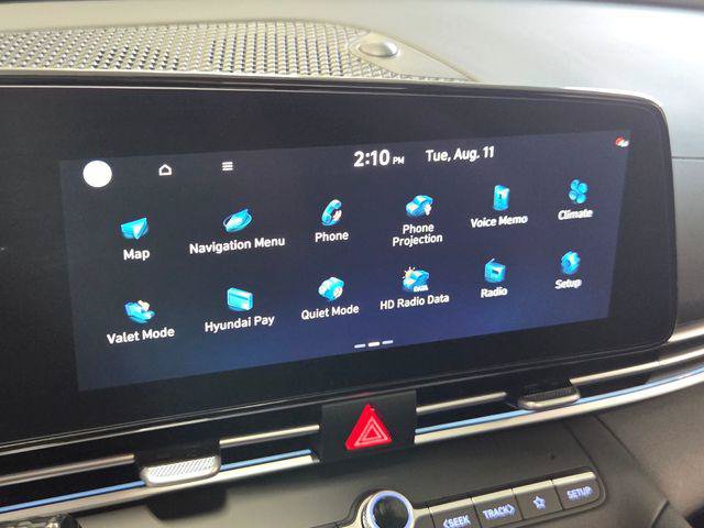 New 2026 Hyundai Elantra Limited FWD image 17