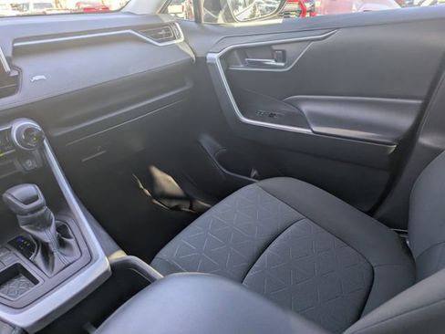 Used 2023 Toyota RAV4 XLE w/ Convenience Package image 15