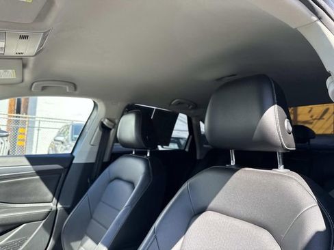 Used 2022 Volkswagen Jetta SE image 16