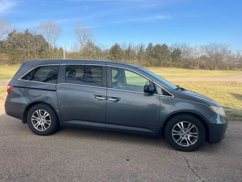 Used 2012 Honda Odyssey EX-L image 4