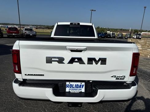 New 2026 RAM 3500 Laramie AWD/4WD image 4