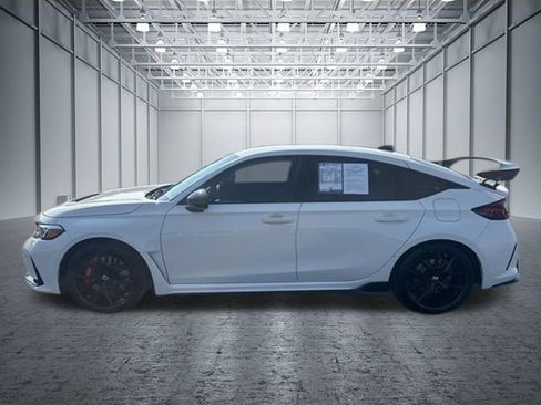 Used 2025 Honda Civic Type R image 2
