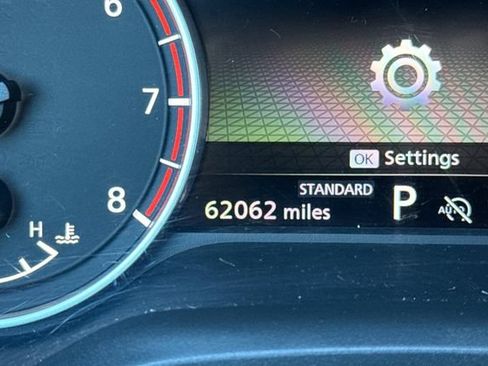 Used 2024 Nissan Rogue SV FWD image 42