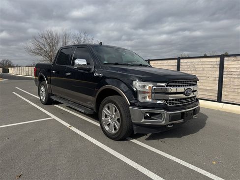 Used 2019 Ford F150 Lariat w/ Equipment Group 502A Luxury image 6