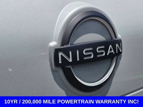 Used 2025 Nissan Rogue SV FWD image 15