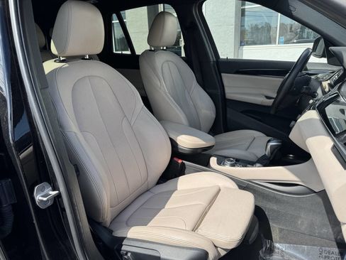Used 2018 BMW X1 sDrive28i image 9