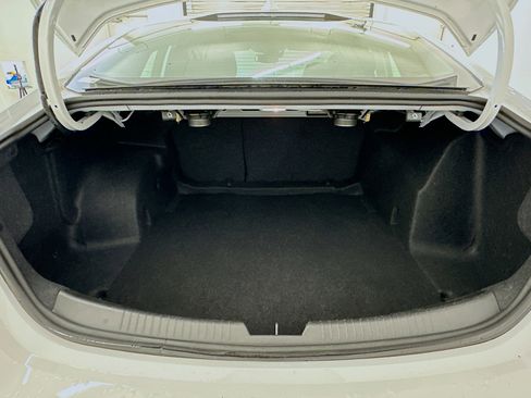 Used 2024 Chevrolet Malibu LT image 31