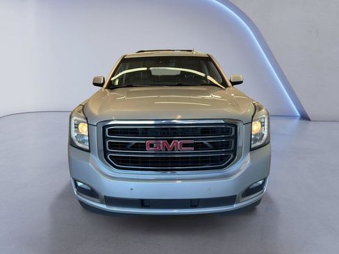 Used 2016 GMC Yukon XL SLT w/ Open Road Package AWD/4WD image 2