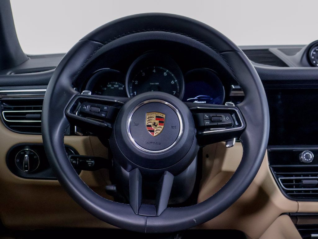 Certified 2026 Porsche Macan AWD/4WD image 12