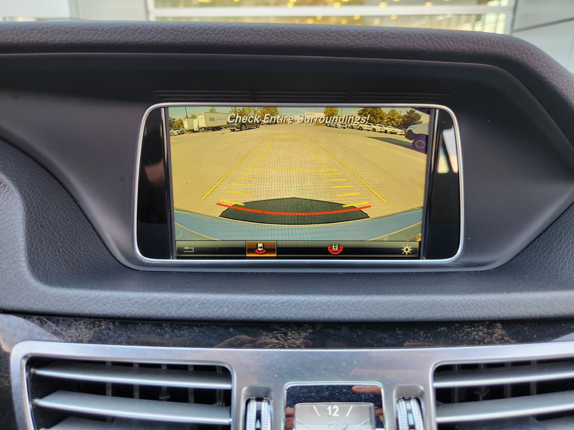 Used 2016 Mercedes-Benz E 350 Sedan image 19