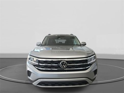 Used 2023 Volkswagen Atlas SE image 2