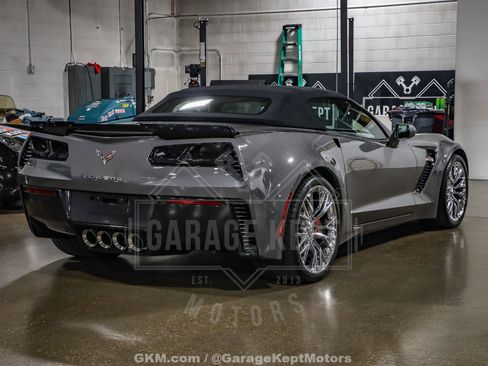Used 2015 Chevrolet Corvette Z06 w/ 3LZ Preferred Equipment Group image 7