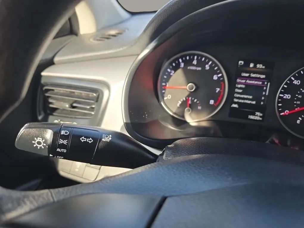 Used 2023 Kia Rio S w/ Technology Package FWD image 19