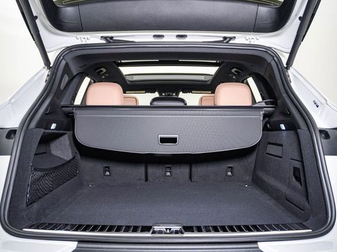 New 2026 Porsche Cayenne image 28