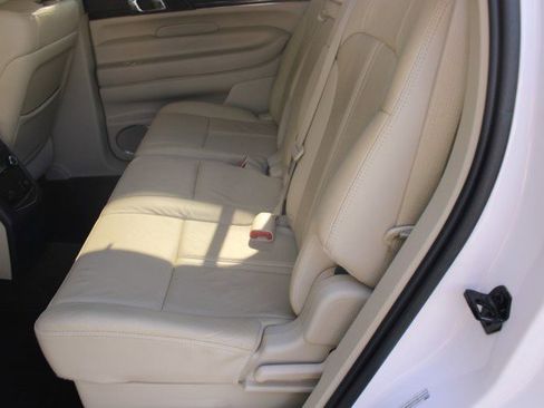 Used 2018 Lincoln MKT AWD w/ Technology Package image 8