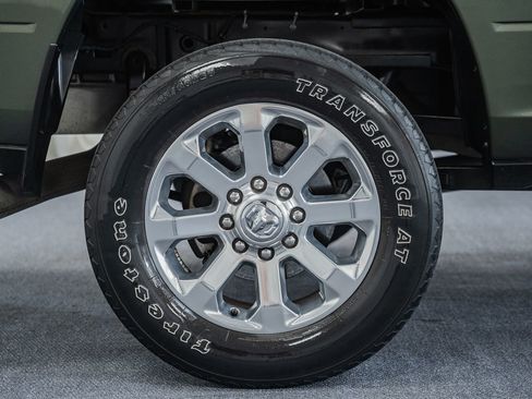 Used 2020 RAM 2500 Big Horn w/ Level 2 Equipment Group AWD/4WD image 28