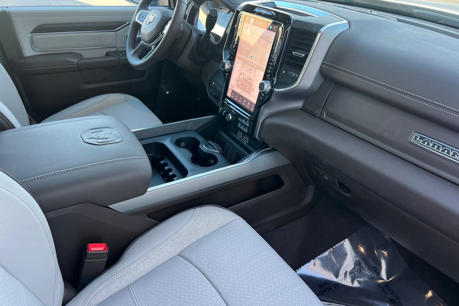 New 2026 RAM 3500 Laramie w/ Towing Technology Group AWD/4WD image 13