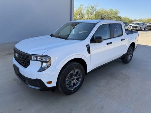 New 2025 Ford Maverick XLT w/ Equipment Group 301A image 3