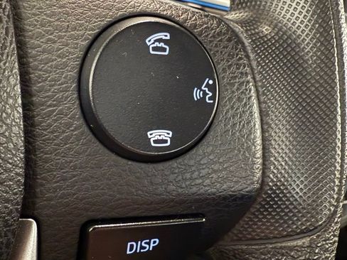 Used 2015 Toyota Corolla LE image 23