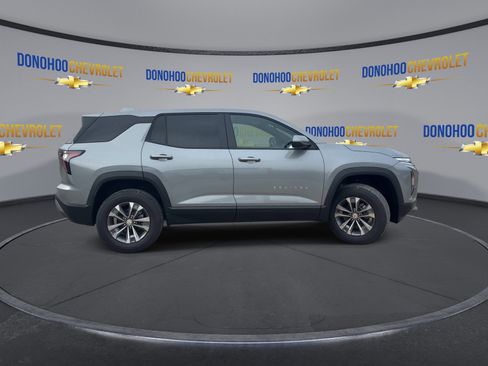 New 2026 Chevrolet Equinox LT w/ Convenience Package II image 12