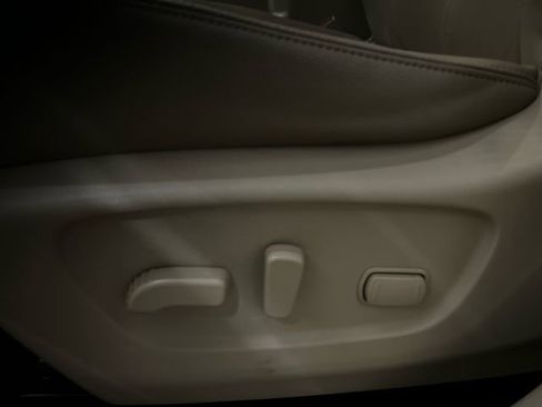 Used 2016 Nissan Rogue SL w/ SL Premium Package image 10