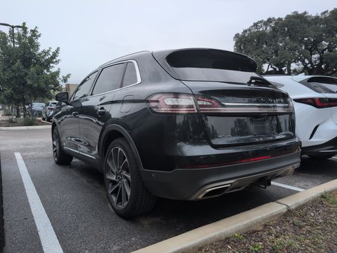 Used 2021 Lincoln Nautilus Reserve w/ Equipment Group 202A AWD/4WD image 2