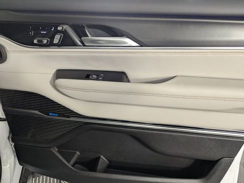 New 2026 Jeep Grand Wagoneer Summit image 29