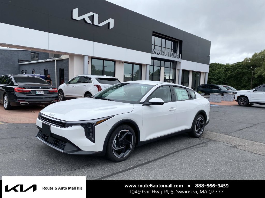 New 2026 Kia K4 EX FWD image 1