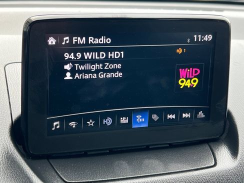 Certified 2020 Toyota Yaris LE image 18