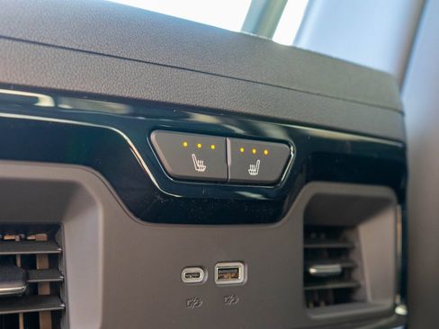 New 2026 GMC Sierra 1500 AT4X w/ AT4X AEV Edition image 15