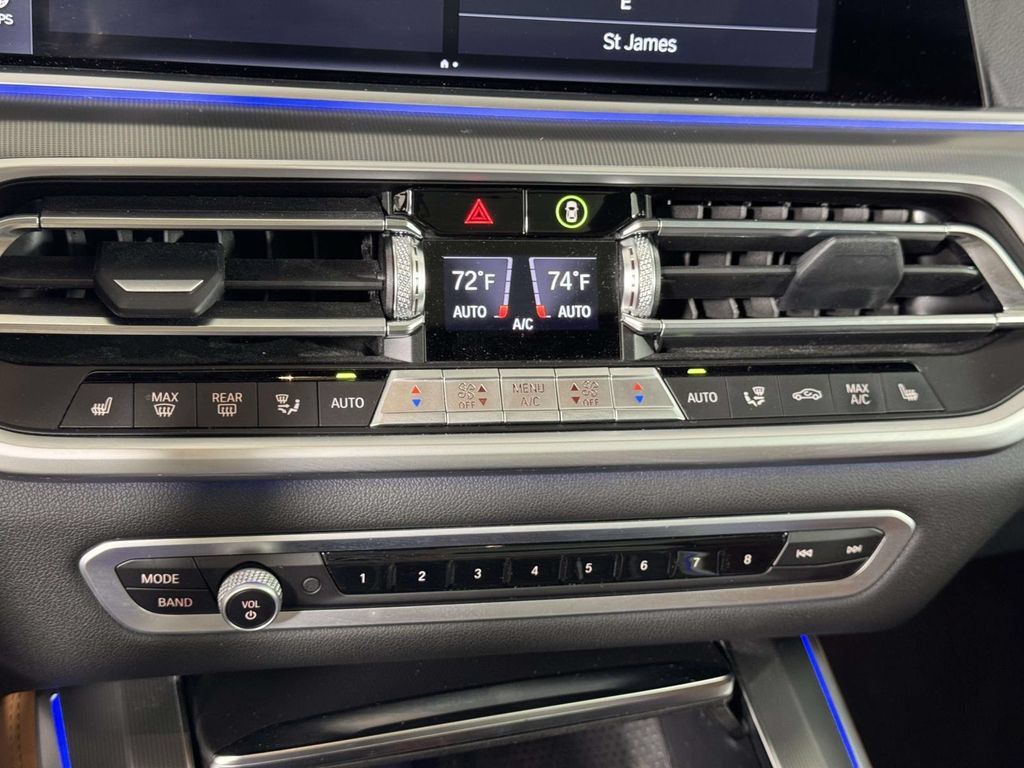 Used 2023 BMW X5 xDrive40i AWD/4WD image 28